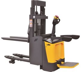 Тележки самоходные с платформой для оператора